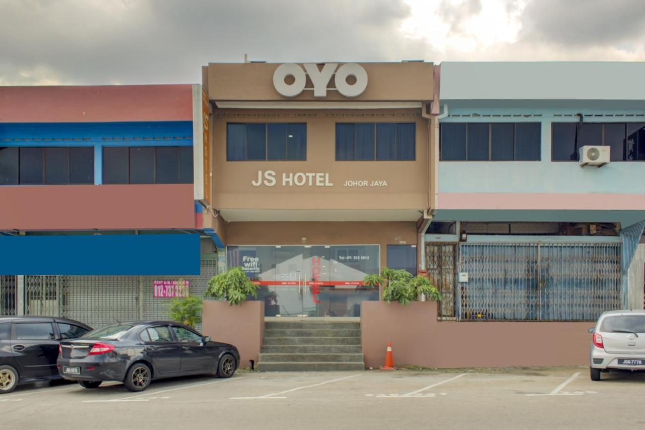 Oyo 89985 Js Hotel Johor Bahru Eksteriør bilde